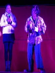 国产农村歌舞团视频,国产农村歌舞团演绎美好生活画卷