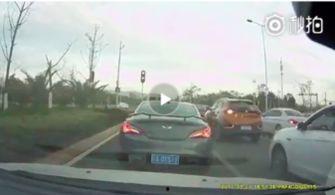 国产轿车被撞视频大全,视频大全揭示行车安全真相  第3张