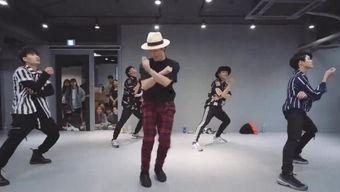 国产美女跳舞视频bgm,国产美女舞蹈视频bgm下的视觉盛宴  第2张